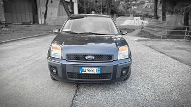 Ford Fusion 1.6 TDCi 5p. Collection