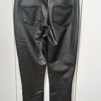 Pantaloni in ecopelle