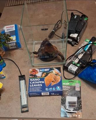 Acquario 20x20x25 + accessori