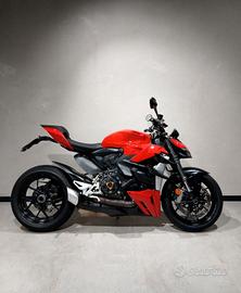 Ducati Streetfighter V2