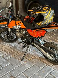 Pit bike apollo rfz gazelle 125cc+casco e guanti