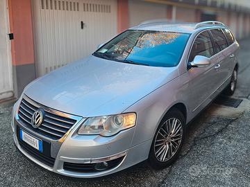 VOLKSWAGEN Passat 2.0 TDI DPF Var. DSG Highline