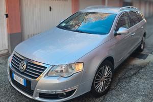 VOLKSWAGEN Passat 2.0 TDI DPF Var. DSG Highline