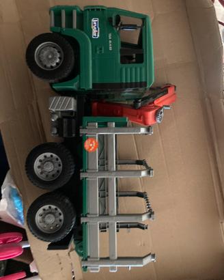 Camion bruder legname e camion pompieri