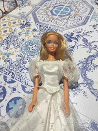 Barbie Fashion Doll. 