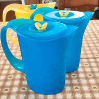 caraffe in plastica colorate nuove