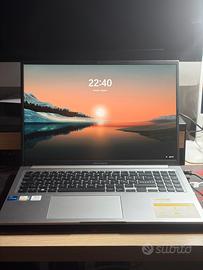 Asus i7 12th gen, 16GB Ram, 1Tb SSD