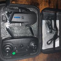 Drone con 2 fotocamere (280p bassa qualità)