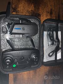 Drone con 2 fotocamere (280p bassa qualità)