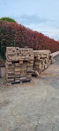 Autobloccanti e Cordoli in cemento per Giardino