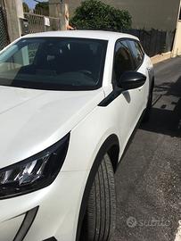Peugeot 2008 È