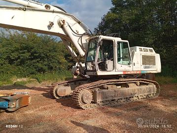 Escavatore cingolato Liebherr R954B + frantumatore