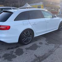 Audi A4 quattro