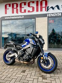 YAMAHA MT 09 2022 LA PAGHI 140 EURO AL MESE
