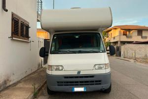 camper mansardato