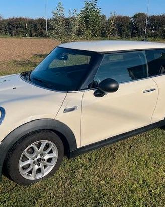 Mini One 55 kw adatta a neopatentati