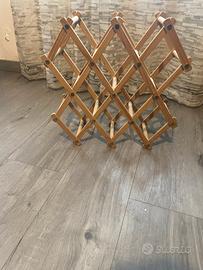 Portabottiglie in legno pieghevole ed estensibile
