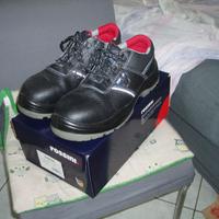 Scarpe antinfortunistiche