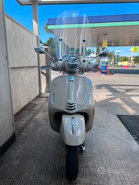 Vespa 300 GTS  come nuova