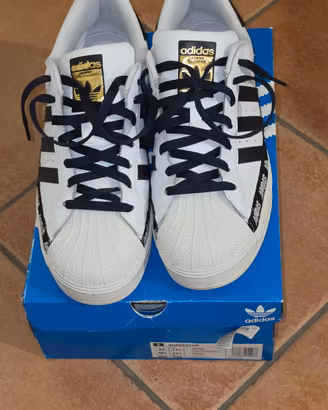 Adidas Superstar