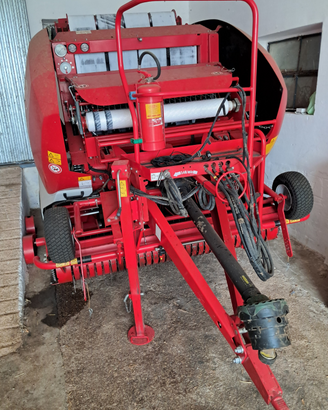 Rotopressa Trattore Mietitrebbia Rimorchio