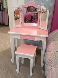 Toilette trucco bambina