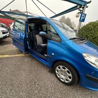 Peugeot 1007 Neopatentati 69€ al mese