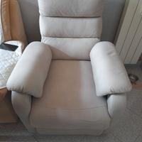 POLTRONA RECLINABILE