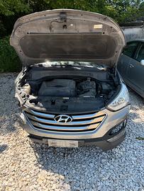 Hyundai Santa Fe incidentata