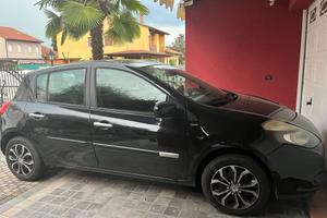 Renault Clio Yahoo Serie 3