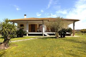 VILLA SINGOLA A SABAUDIA