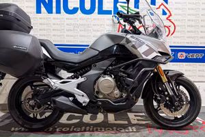 Cf Moto Mt 650 2022 819km - tua a soli €102 al mes
