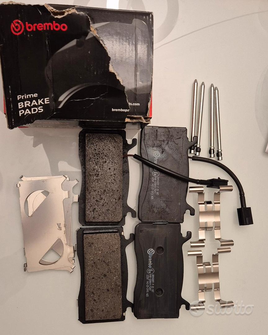 P 23 097 BREMBO 8688D1488 Kit pastiglie freno senza contatto