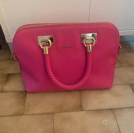 Borsa a mano e tracolla