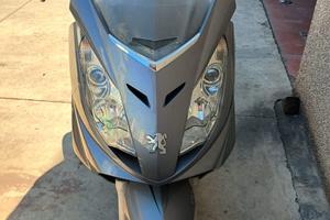 Peugeot Satelis 400