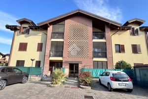 3 LOCALI A CERTOSA DI PAVIA