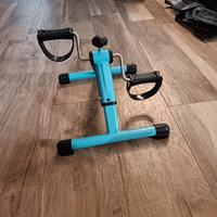 Pedaliera meccanica per allenamento gambe