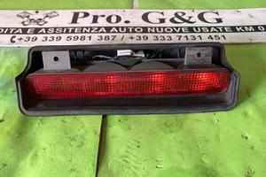 Terzo stop per cofano posteriore Mitsubishi Pajero