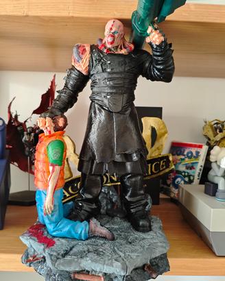 Nemesis Resident evil diorama