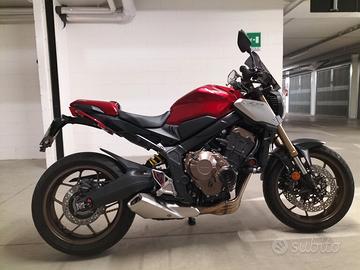 Codino sella marca Ermax per Honda CB 650r