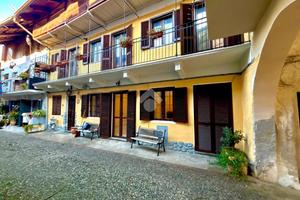 CASA SEMINDIPENDENTE A OGLIANICO