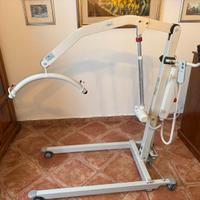 Sollevatore elettrico per Anziani Disabili