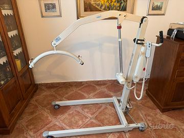 Sollevatore elettrico per Anziani Disabili