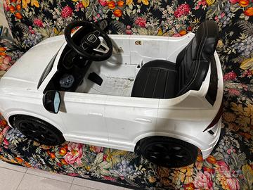 Macchina telecomandata bambino audi rs q8