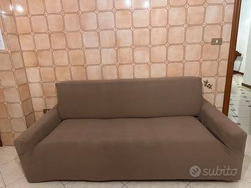 Divano letto 3 posti - condizioni ottime
