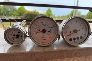 Strumentazione Suzuki