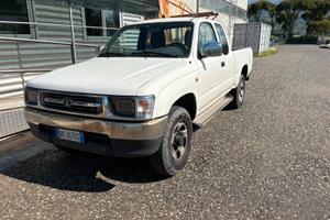 Toyota hilux 2lt 2.4 td