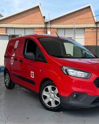 Ford Transit Courier - 2022