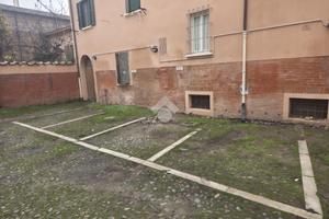 POSTO AUTO A SAN GIOVANNI IN PERSICETO