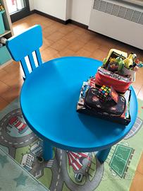 Tavolo più sedia bambino/a IKEA 
